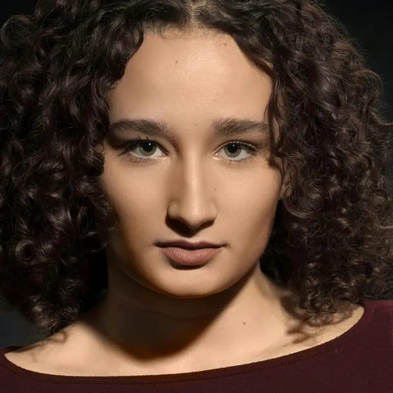 Laura Ruiz, Estilista en Esem Hair